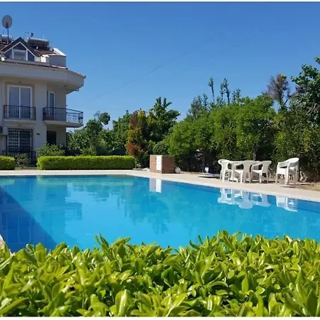 Fethiyede Havuzlu Sitede Kiralik Tatil Evi Apartment